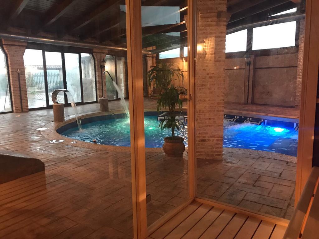 Hostal Rural & Spa Las Vistas Pastrana Bagian luar foto